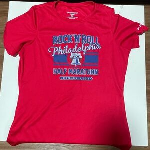 Red Rock 'N' Roll Philadelphia Marathon T-Shirt